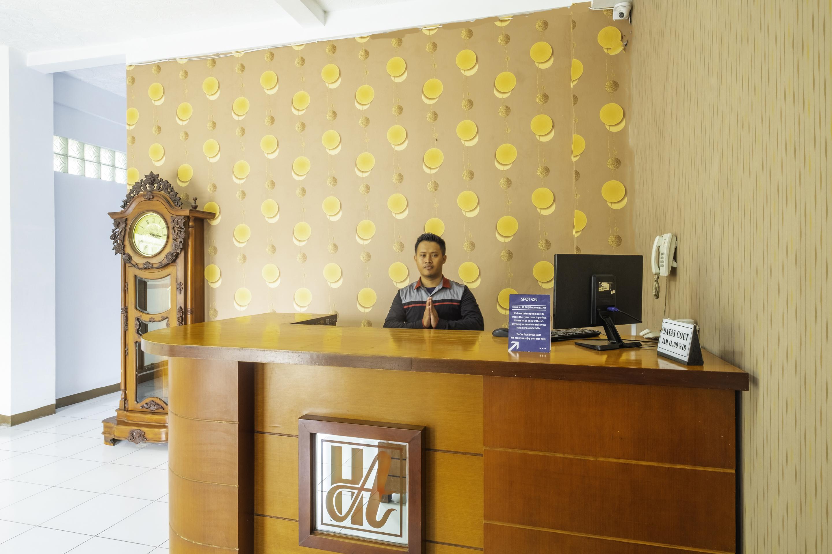 Spot On 2395 Hotel Aden 2 Syariah Tasikmalaya Exterior foto